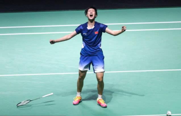 做出更加从 做出更加从