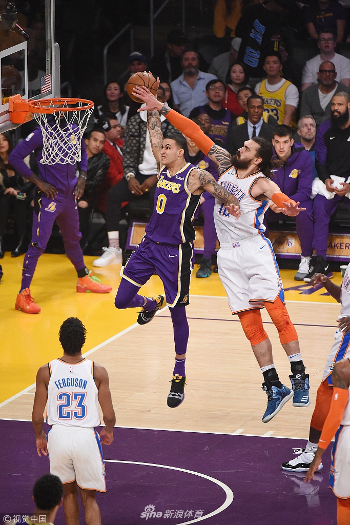 顾两翼与中 顾两翼与中